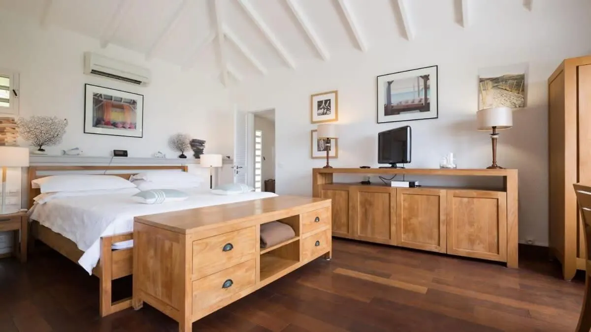 Exceptional Villa With Amazing Ocean View Pointe Milou